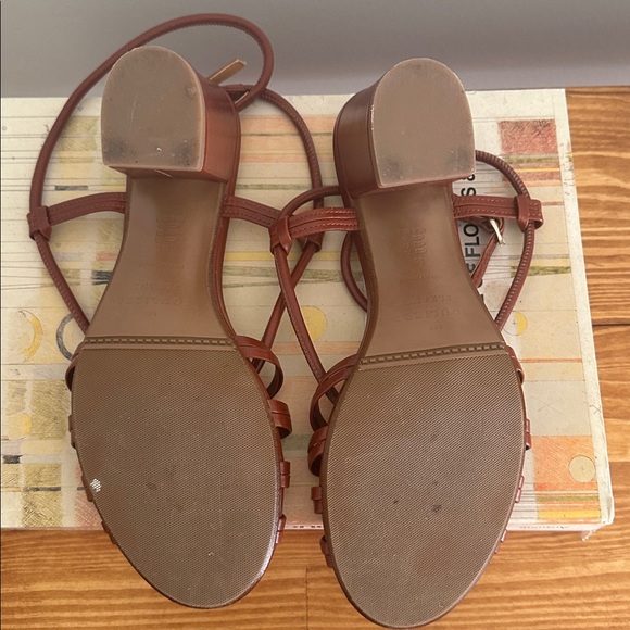 Sézane Gloria Heeled Sandals - Picture 5 of 6